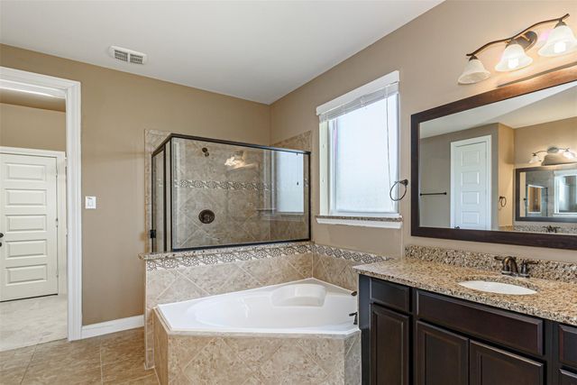 4607 Rockton Hills Lane, Sugar Land, TX 77479