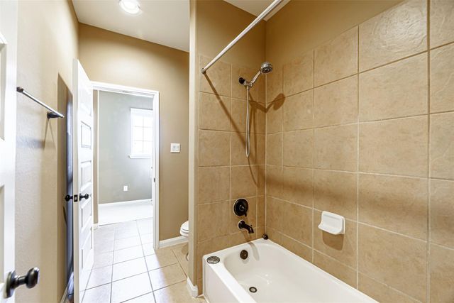 4607 Rockton Hills Lane, Sugar Land, TX 77479