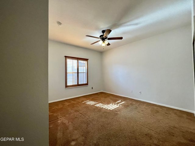 1472 Pioneer Ridge, El Paso, TX 79912