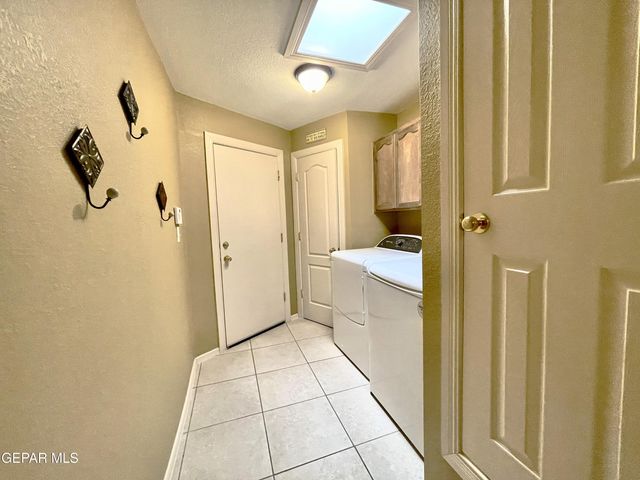 1472 Pioneer Ridge, El Paso, TX 79912