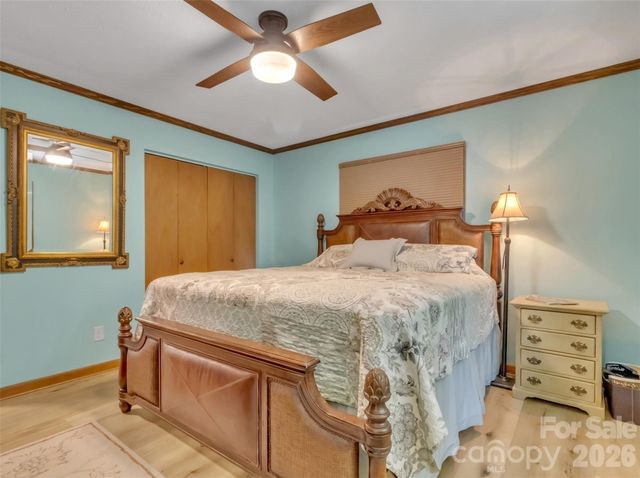 372 Shady Ridge Road, Waynesville, NC 28785