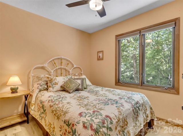 372 Shady Ridge Road, Waynesville, NC 28785