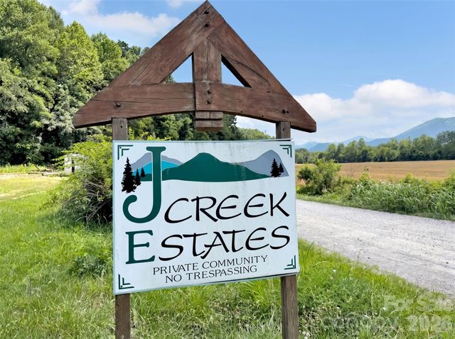372 Shady Ridge Road, Waynesville, NC 28785
