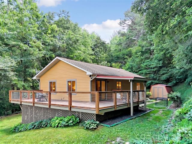 372 Shady Ridge Road, Waynesville, NC 28785