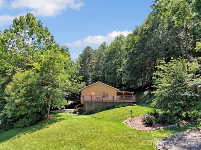 372 Shady Ridge Road, Waynesville, NC 28785