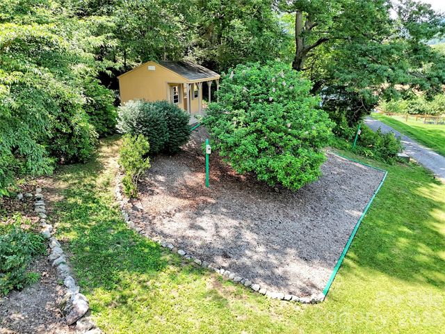 372 Shady Ridge Road, Waynesville, NC 28785