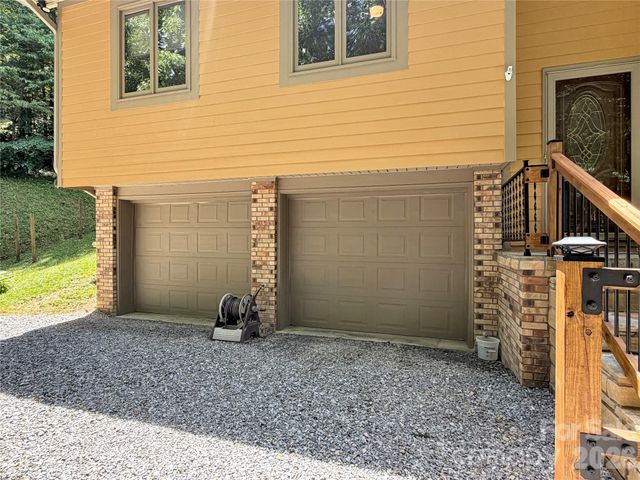 372 Shady Ridge Road, Waynesville, NC 28785