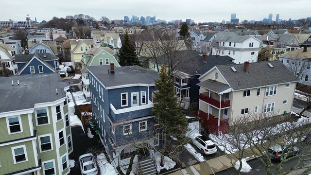 7 Connecticut Ave 1, Somerville, MA 02145