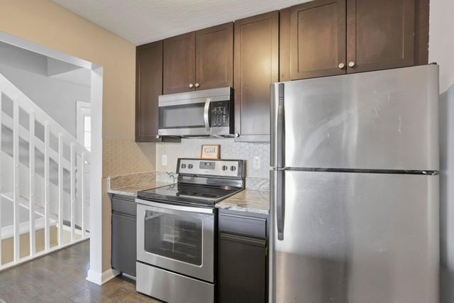 2540 Dahlia Way, 26D, Columbus, OH 43235