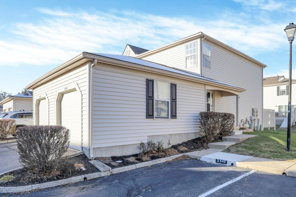2540 Dahlia Way, 26D, Columbus, OH 43235
