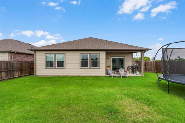 1537 Shadow Hawk Drive, Fort Worth, TX 76052