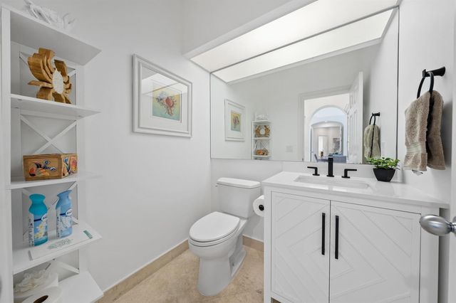 114 Waters Edge Drive, Jupiter, FL 33477
