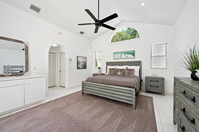 114 Waters Edge Drive, Jupiter, FL 33477
