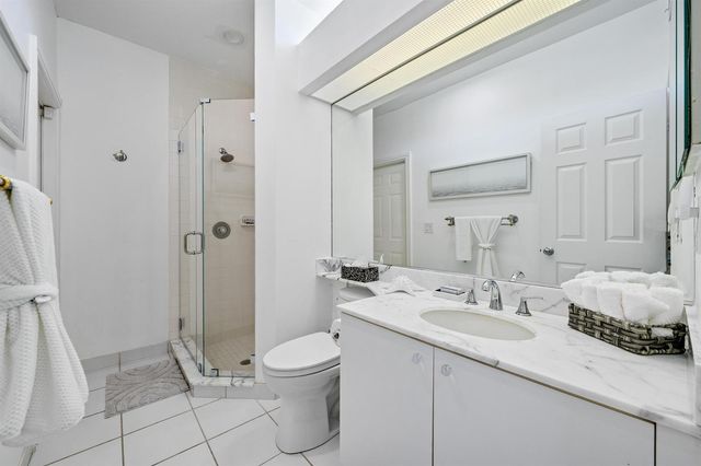 114 Waters Edge Drive, Jupiter, FL 33477