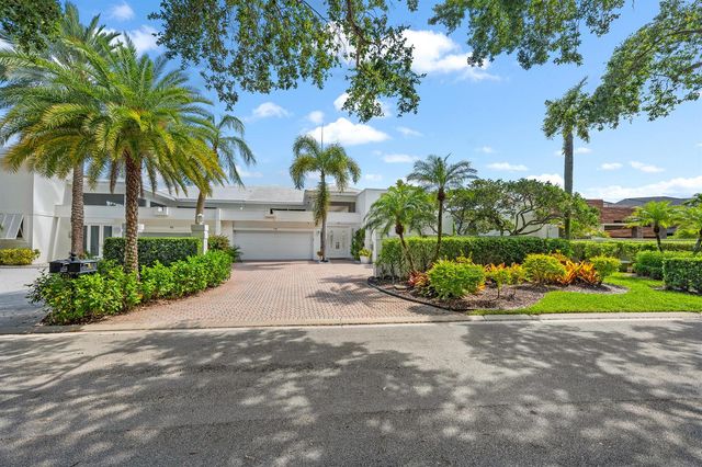 114 Waters Edge Drive, Jupiter, FL 33477