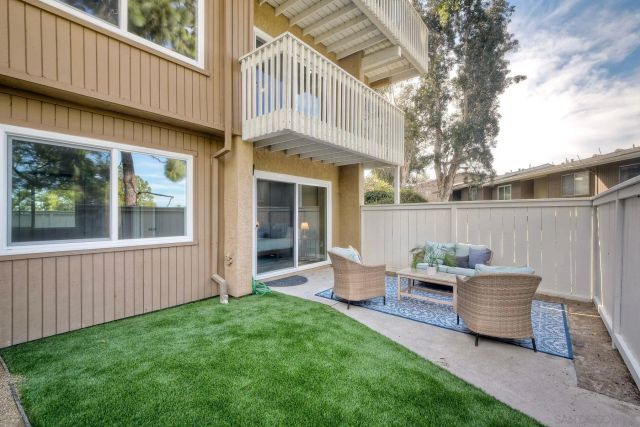 4228 Vista Del Rio Way 2, Oceanside, CA 92057