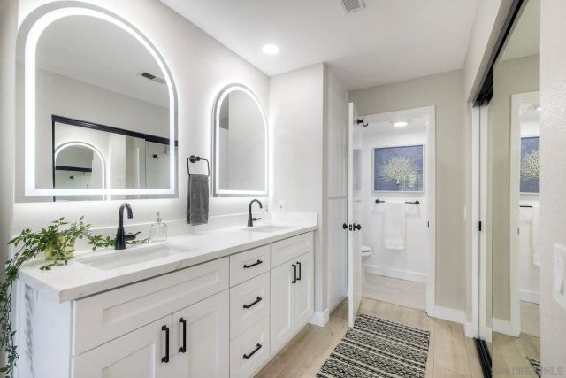 4228 Vista Del Rio Way 2, Oceanside, CA 92057