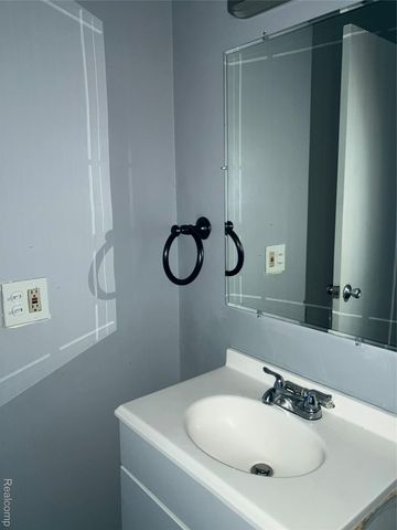 26740 Joy 8, Redford Charter Township, MI 48329