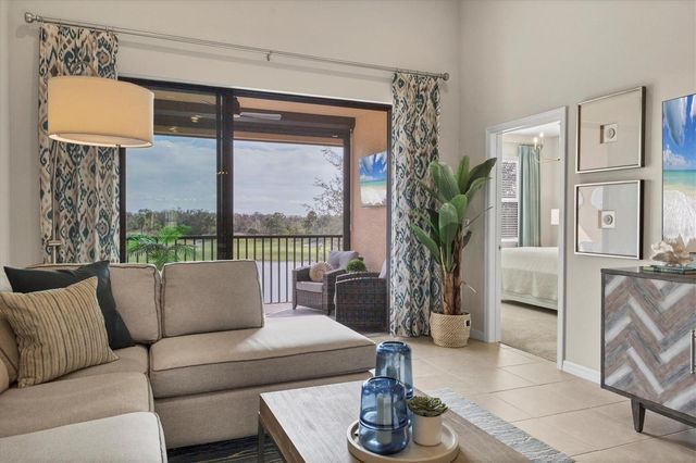 13732 MESSINA LOOP 202, Bradenton, FL 34211