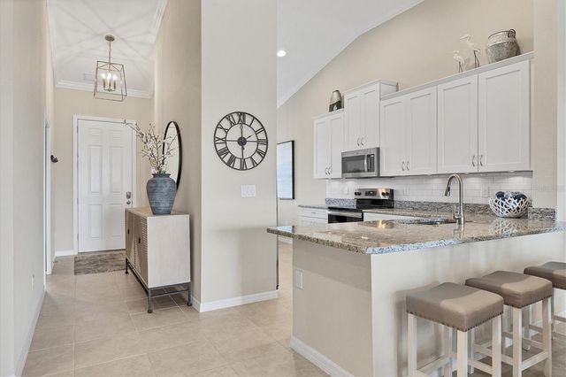 13732 MESSINA LOOP 202, Bradenton, FL 34211