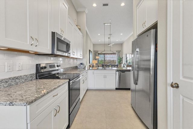 13732 MESSINA LOOP 202, Bradenton, FL 34211