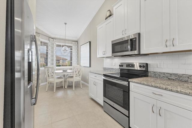 13732 MESSINA LOOP 202, Bradenton, FL 34211