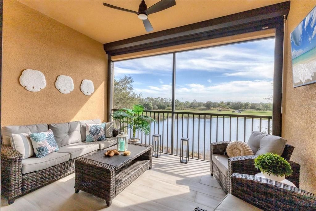 Image 34 of property listing at 13732 MESSINA LOOP 202, Bradenton, FL 34211