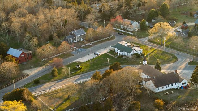 32 School Street, East Hampton, NY 11937