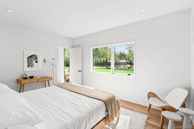 32 School Street, East Hampton, NY 11937