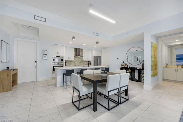 1135 3rd AVE S 303, Naples, FL 34102