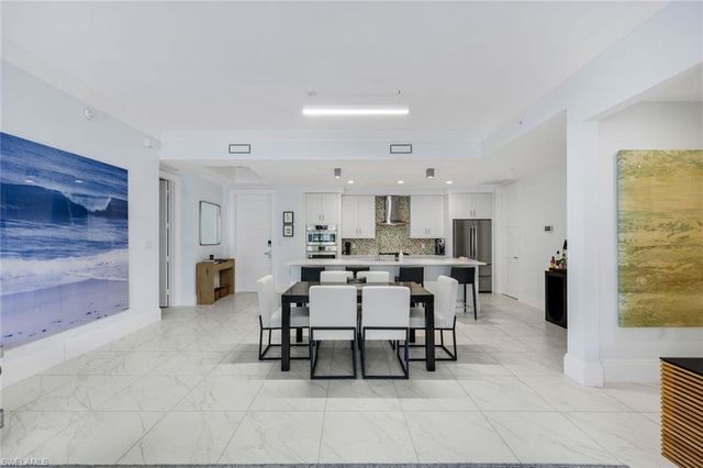 1135 3rd AVE S 303, Naples, FL 34102
