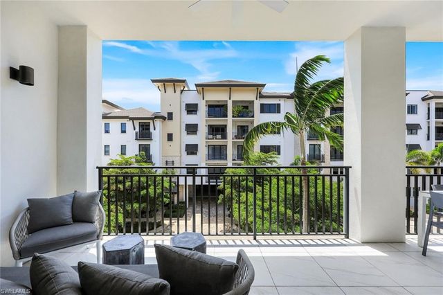 1135 3rd AVE S 303, Naples, FL 34102