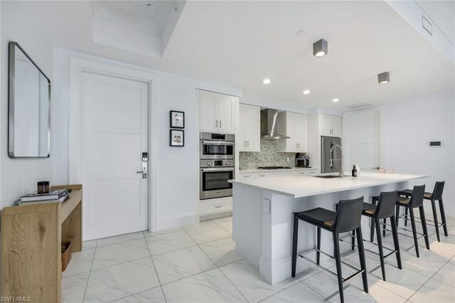 1135 3rd AVE S 303, Naples, FL 34102