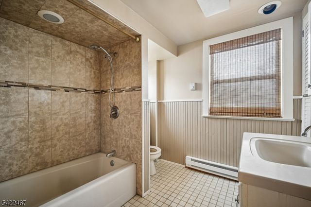 158 Palisade Rd, Elizabeth City, NJ 07208