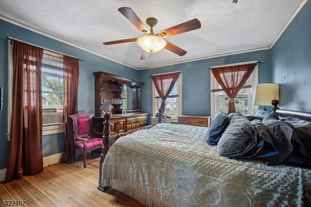 158 Palisade Rd, Elizabeth City, NJ 07208