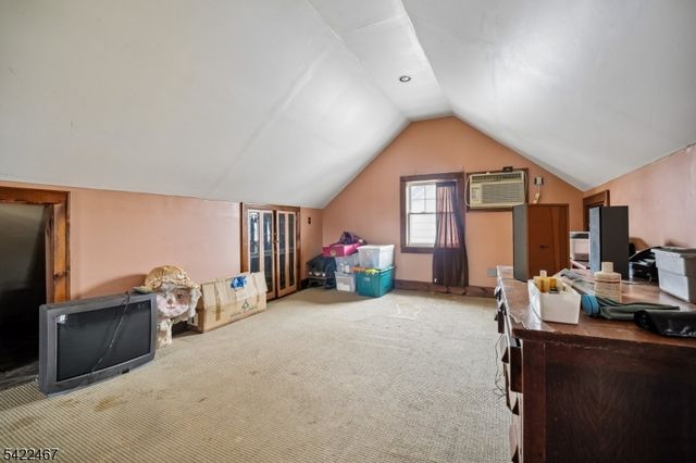 158 Palisade Rd, Elizabeth City, NJ 07208