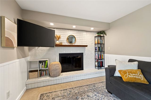 1003 Heathwood Drive, Englewood, OH 45322