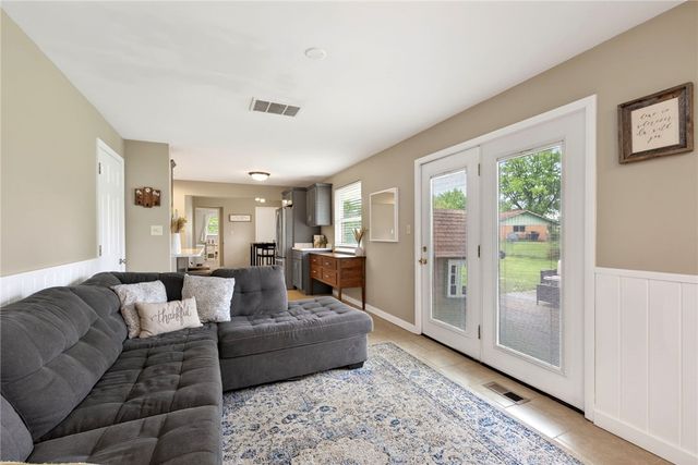 1003 Heathwood Drive, Englewood, OH 45322