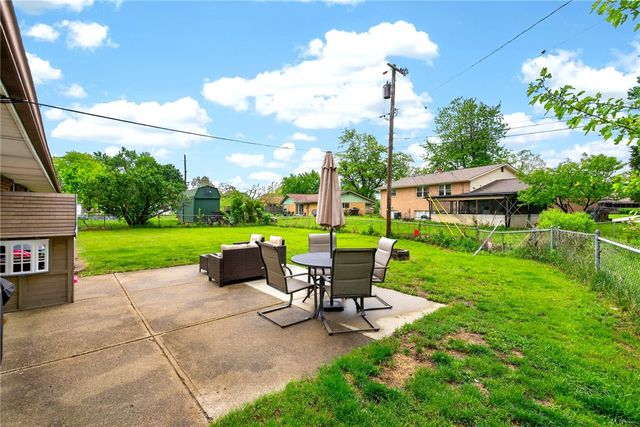 1003 Heathwood Drive, Englewood, OH 45322