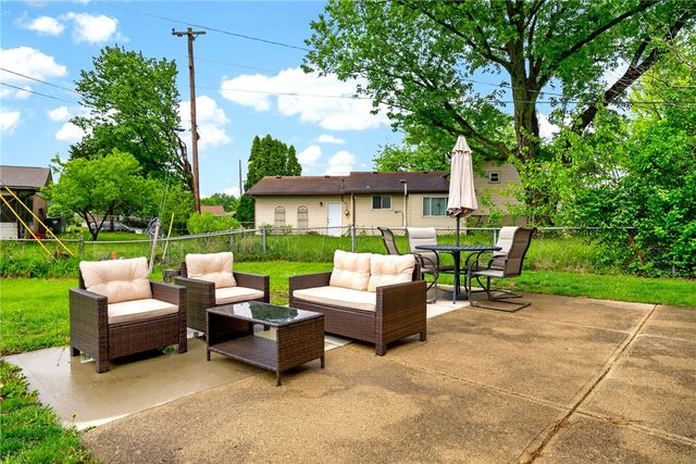 1003 Heathwood Drive, Englewood, OH 45322