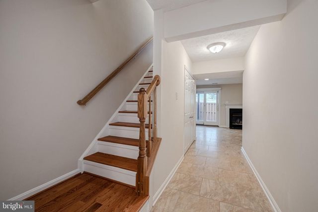 6544 MORNING MEADOW DR, Alexandria, VA 22315