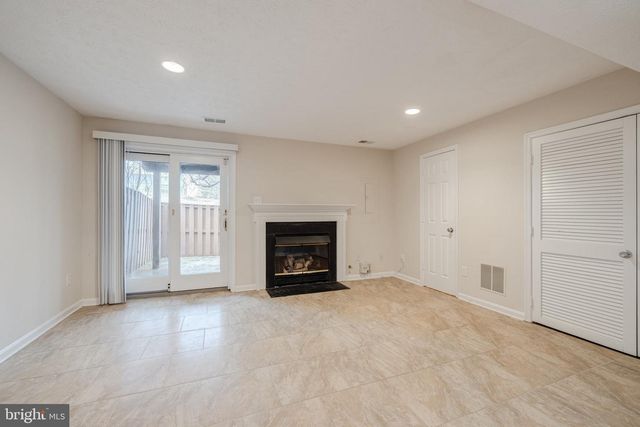 6544 MORNING MEADOW DR, Alexandria, VA 22315