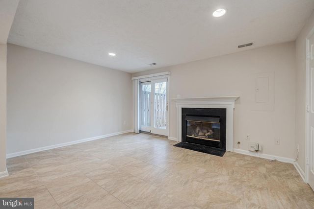 6544 MORNING MEADOW DR, Alexandria, VA 22315