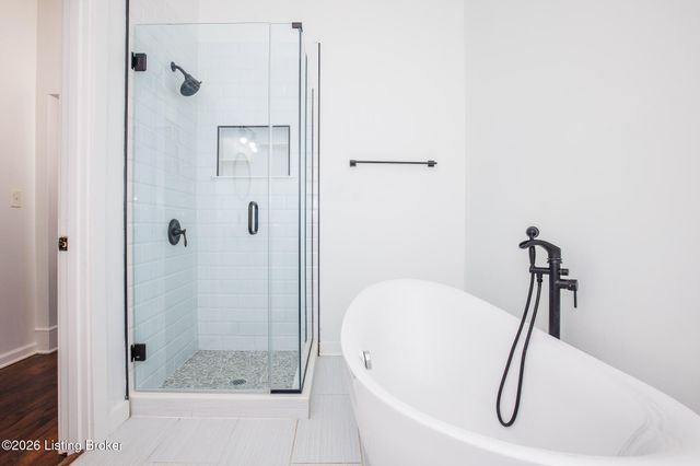 622 E Burnett Ave, Louisville, KY 40217