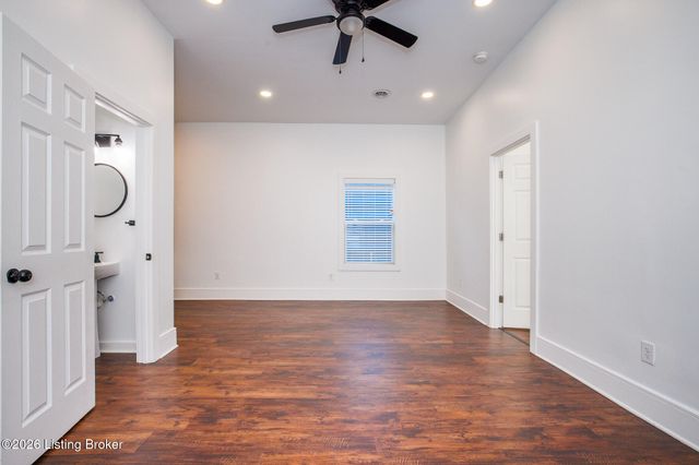 622 E Burnett Ave, Louisville, KY 40217