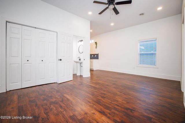 622 E Burnett Ave, Louisville, KY 40217