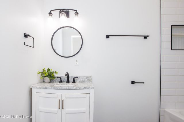 622 E Burnett Ave, Louisville, KY 40217