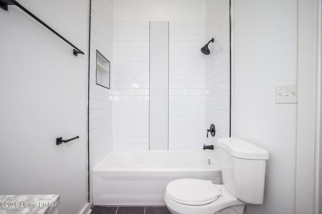 622 E Burnett Ave, Louisville, KY 40217