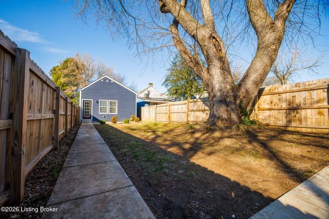 622 E Burnett Ave, Louisville, KY 40217