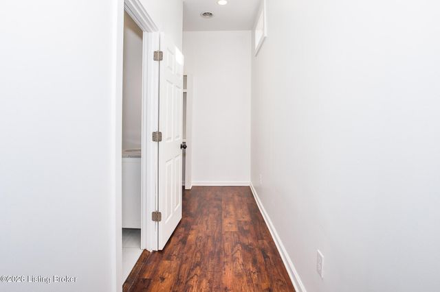 622 E Burnett Ave, Louisville, KY 40217